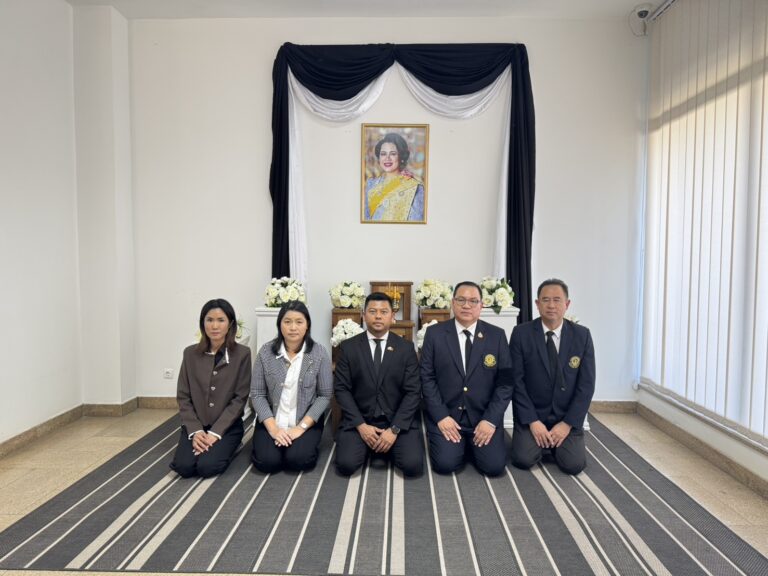 A monitoring and evaluation mission on the implementation of the Third Country Training Programme (TCTP), and the delegation also signed the condolence book in tribute to Her Majesty Queen Sirikit, The Queen Mother, to honor her boundless grace and benevolence in Mozambique.